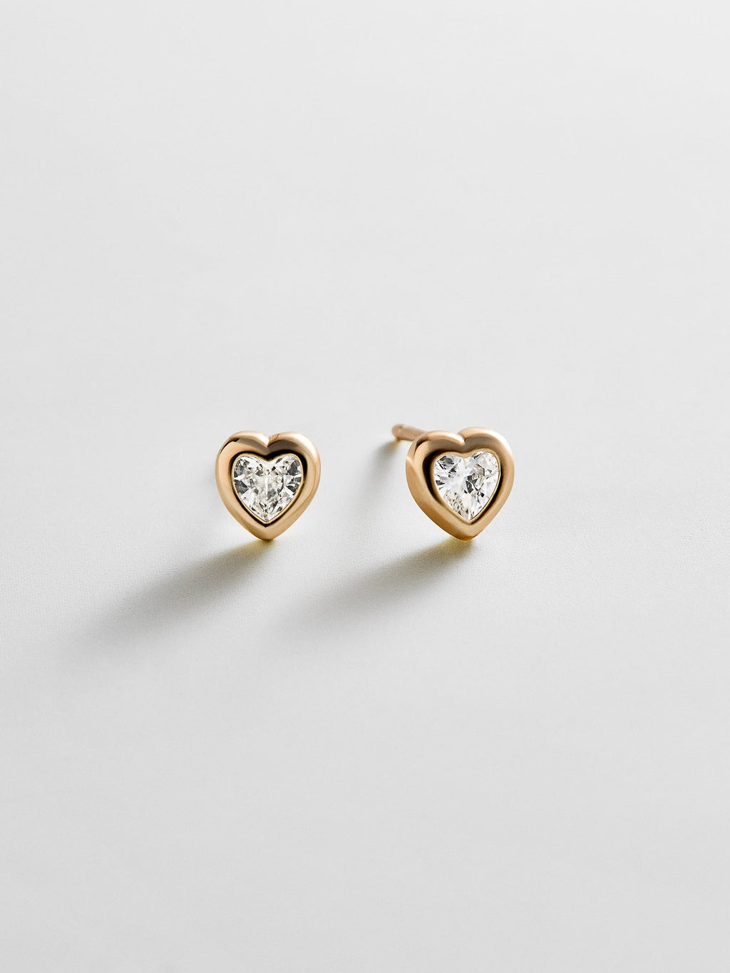 Paloma 14K Gold Heart Earrings - Heart Stone