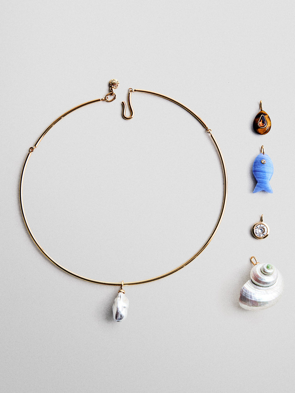 Kacey Removable Charm Collar Necklace - Gold/Pearl