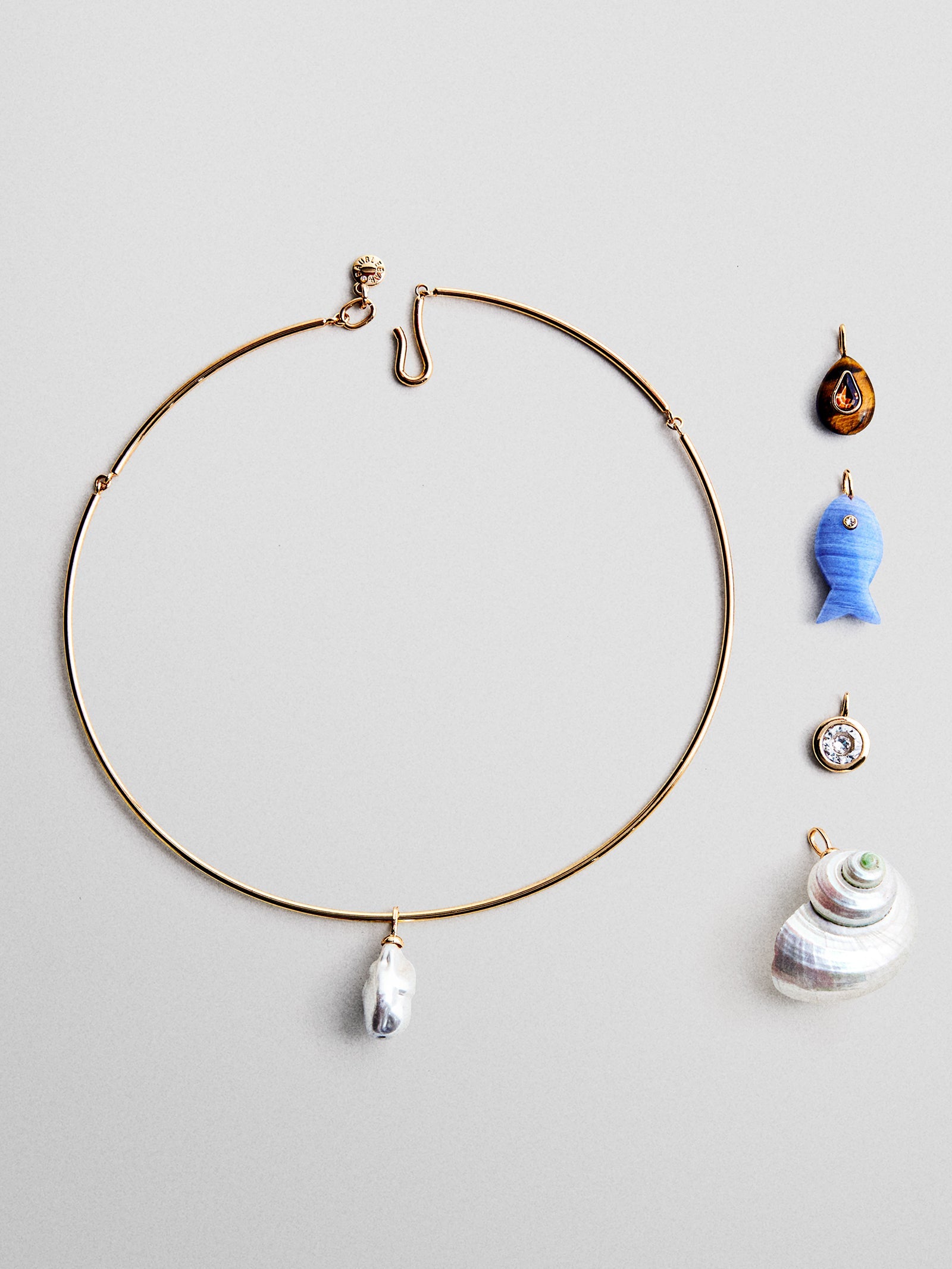 Kacey Removable Charm Collar Necklace - Gold/Pearl