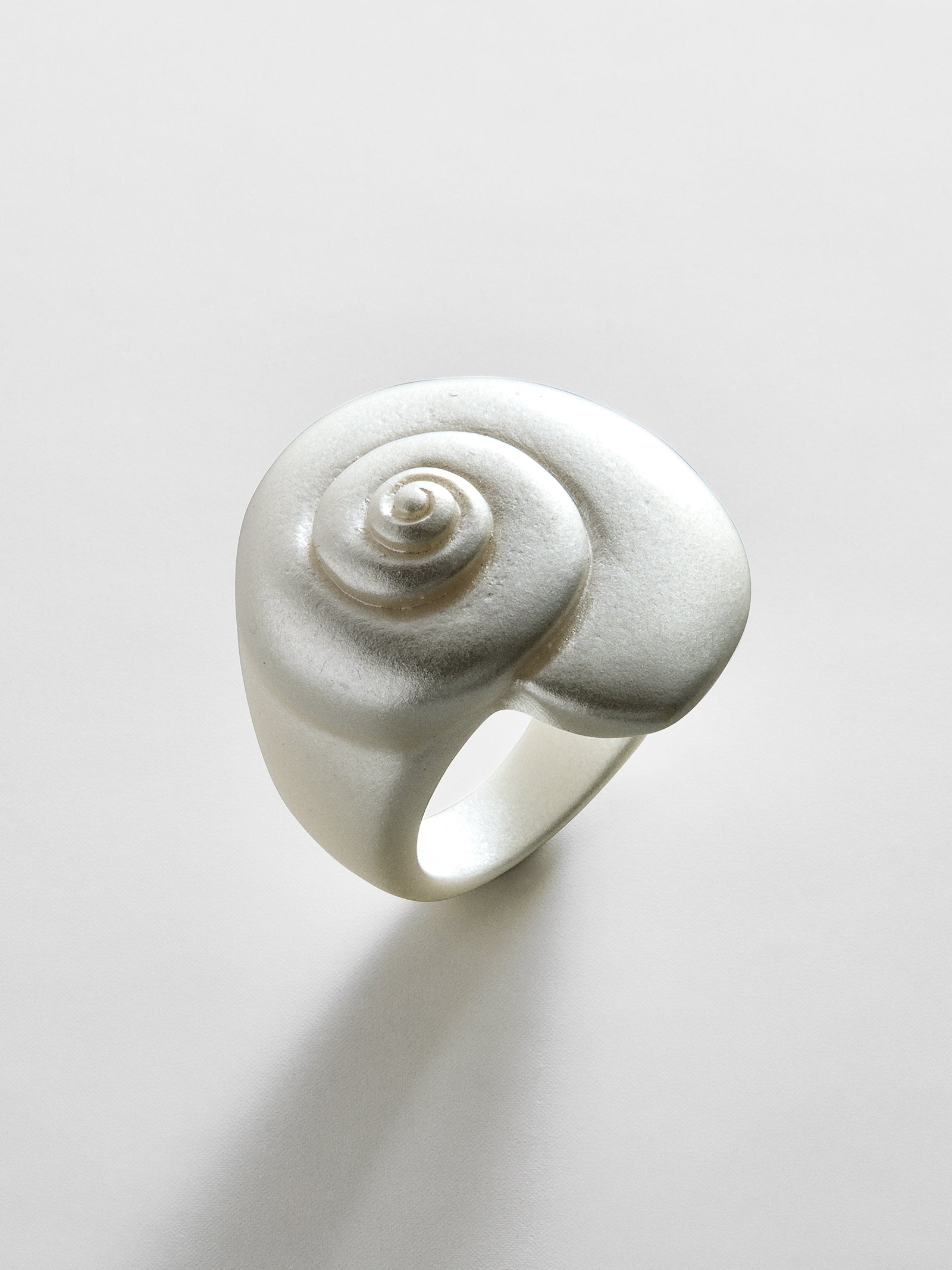 Marina Shell Statement Ring - Pearl