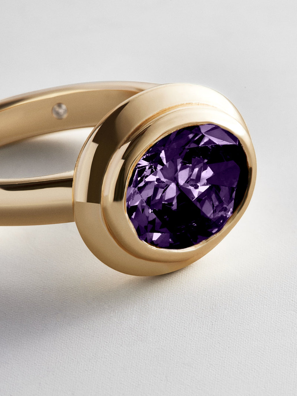 Gold Etched Bezel Custom Birthstone Ring - Amethyst