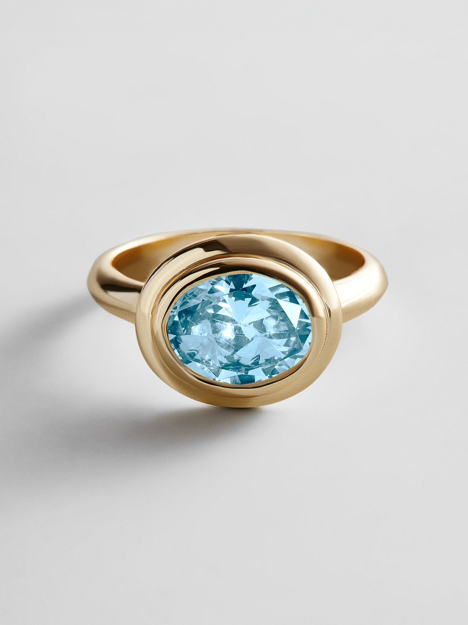 Gold Etched Bezel Custom Birthstone Ring - Aquamarine