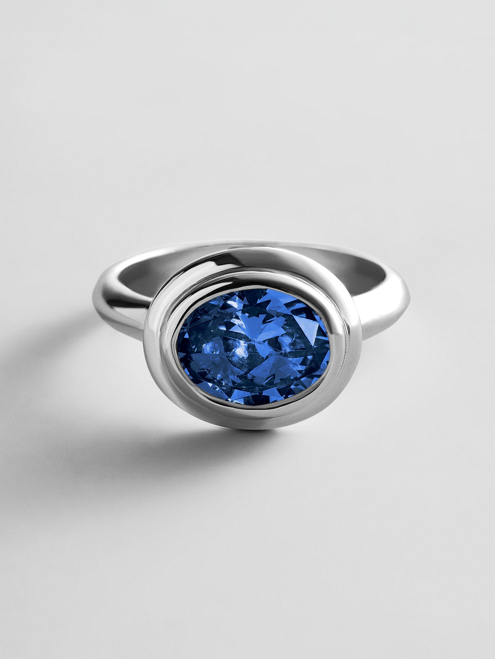 Silver Etched Bezel Custom Birthstone Ring - Sapphire