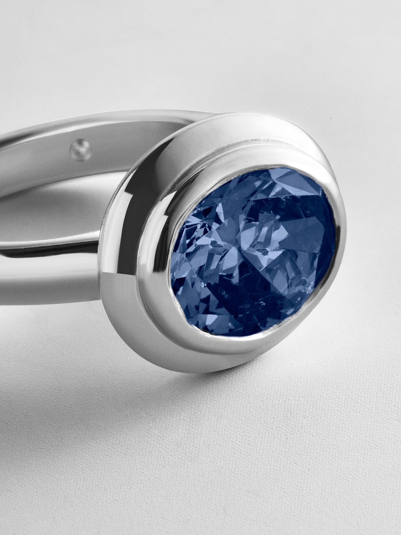 Silver Etched Bezel Custom Birthstone Ring - Sapphire