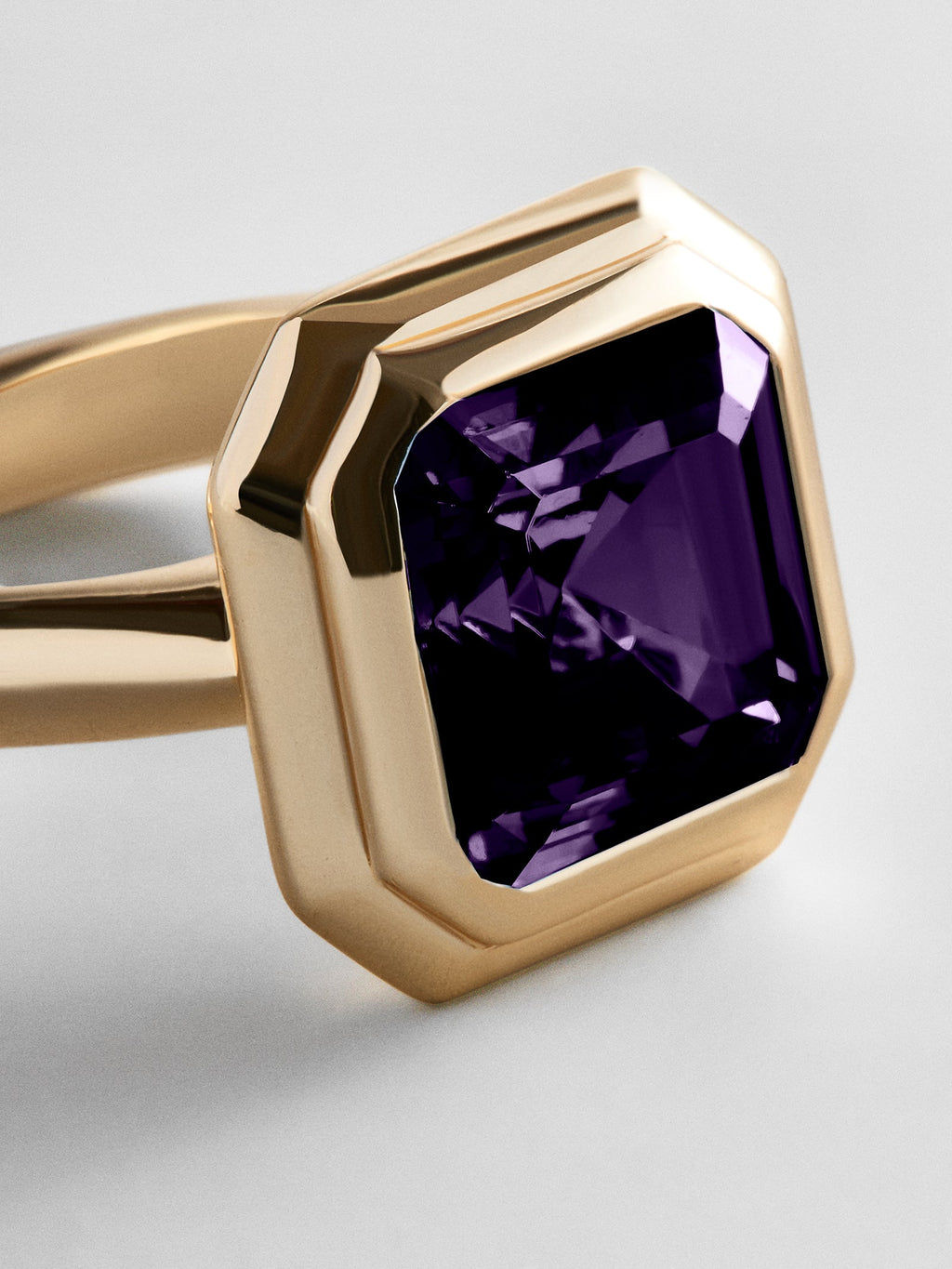 Gold Etched Bezel Custom Birthstone Ring - Amethyst