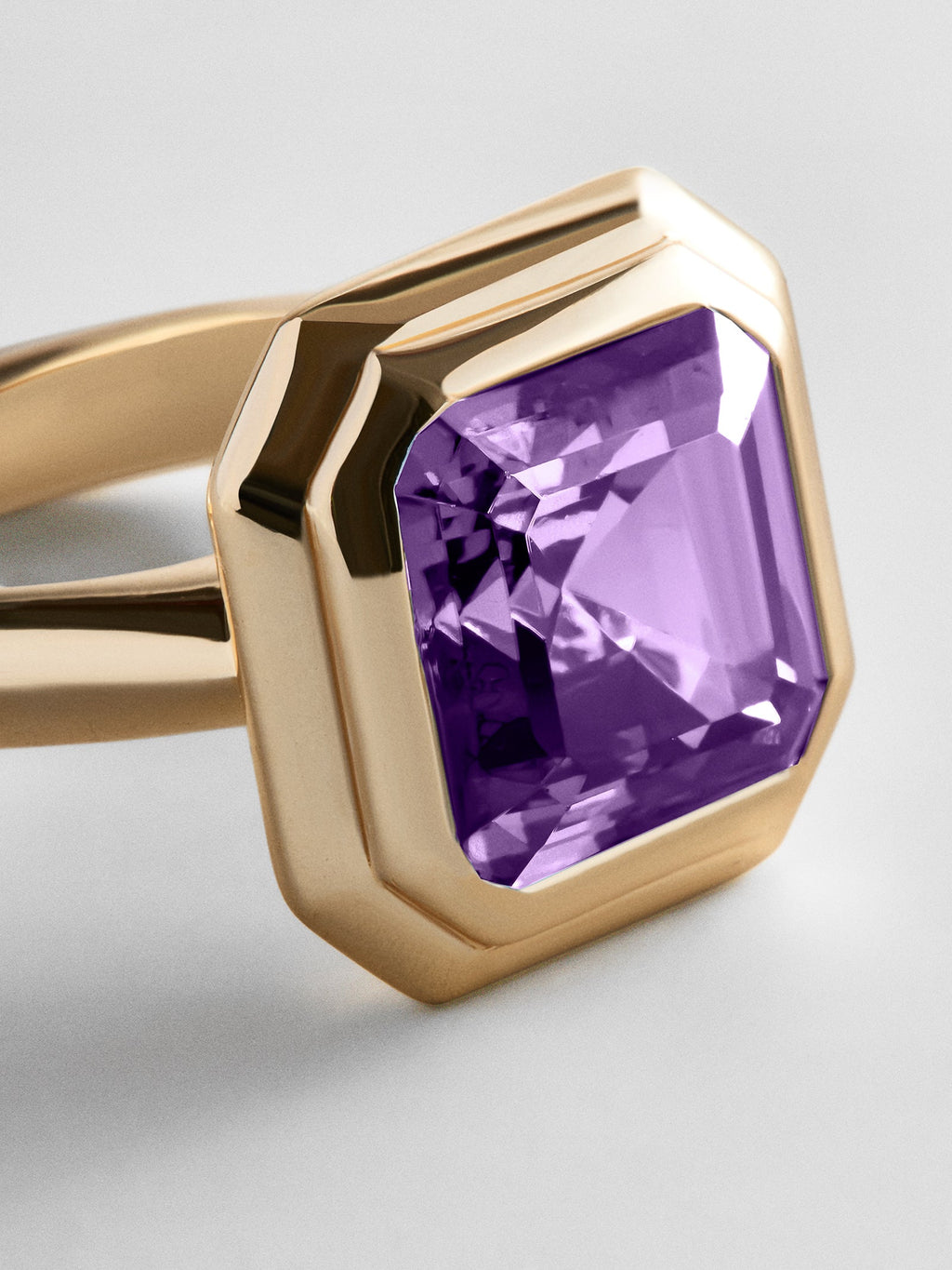 Gold Etched Bezel Custom Birthstone Ring - Light Amethyst