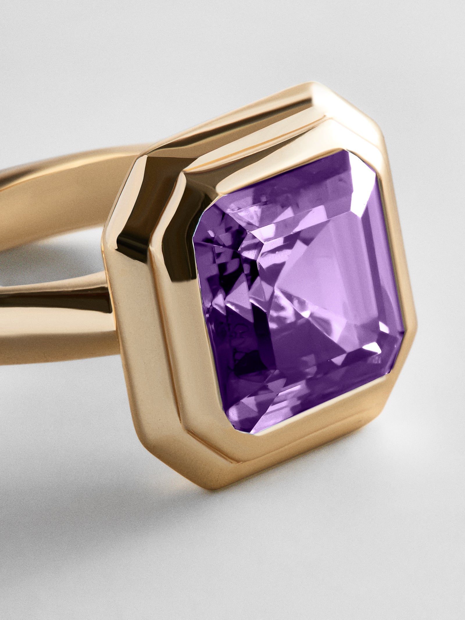 Gold Etched Bezel Custom Birthstone Ring - Light Amethyst