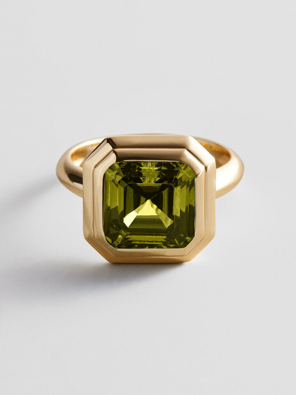 Gold Etched Bezel Custom Birthstone Ring - Peridot