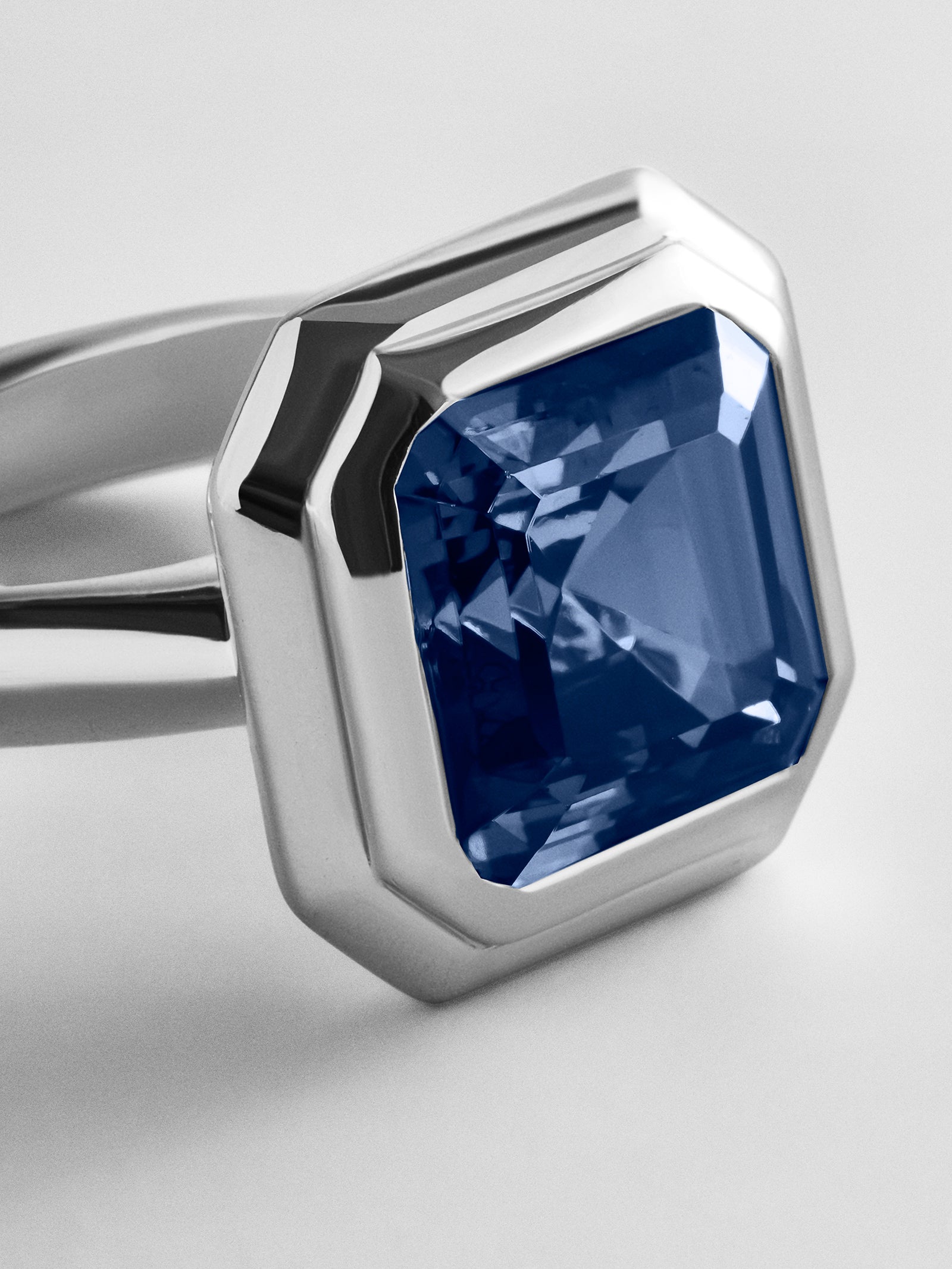 Silver Etched Bezel Custom Birthstone Ring - Sapphire