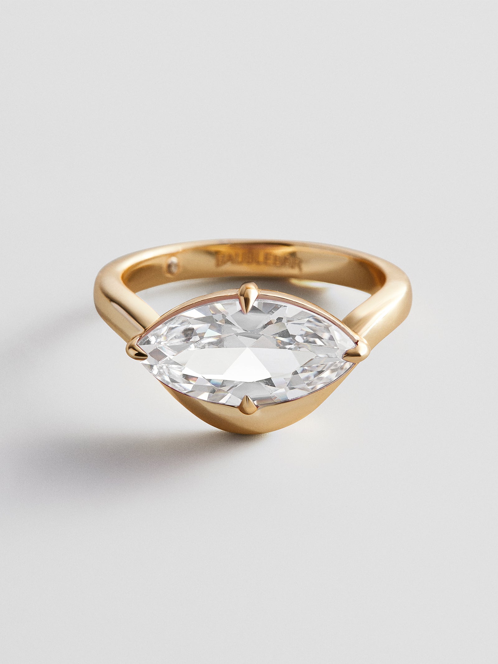 Wavy Custom Birthstone Ring - Gold