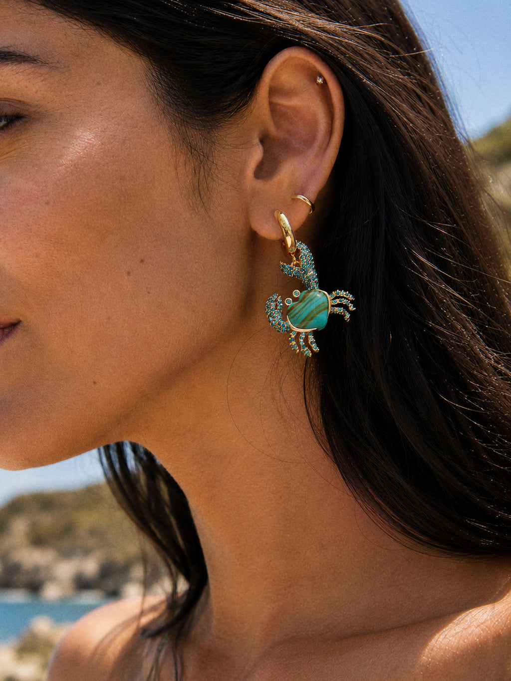 Pinch Me Crab Earrings - Crab