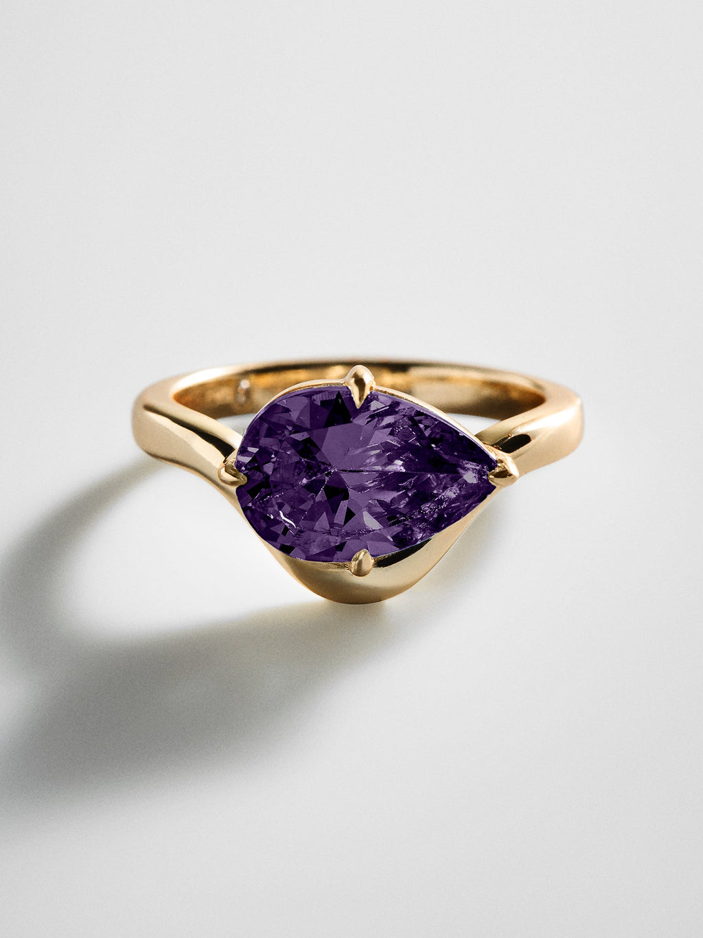 Wavy Custom Birthstone Ring - Gold