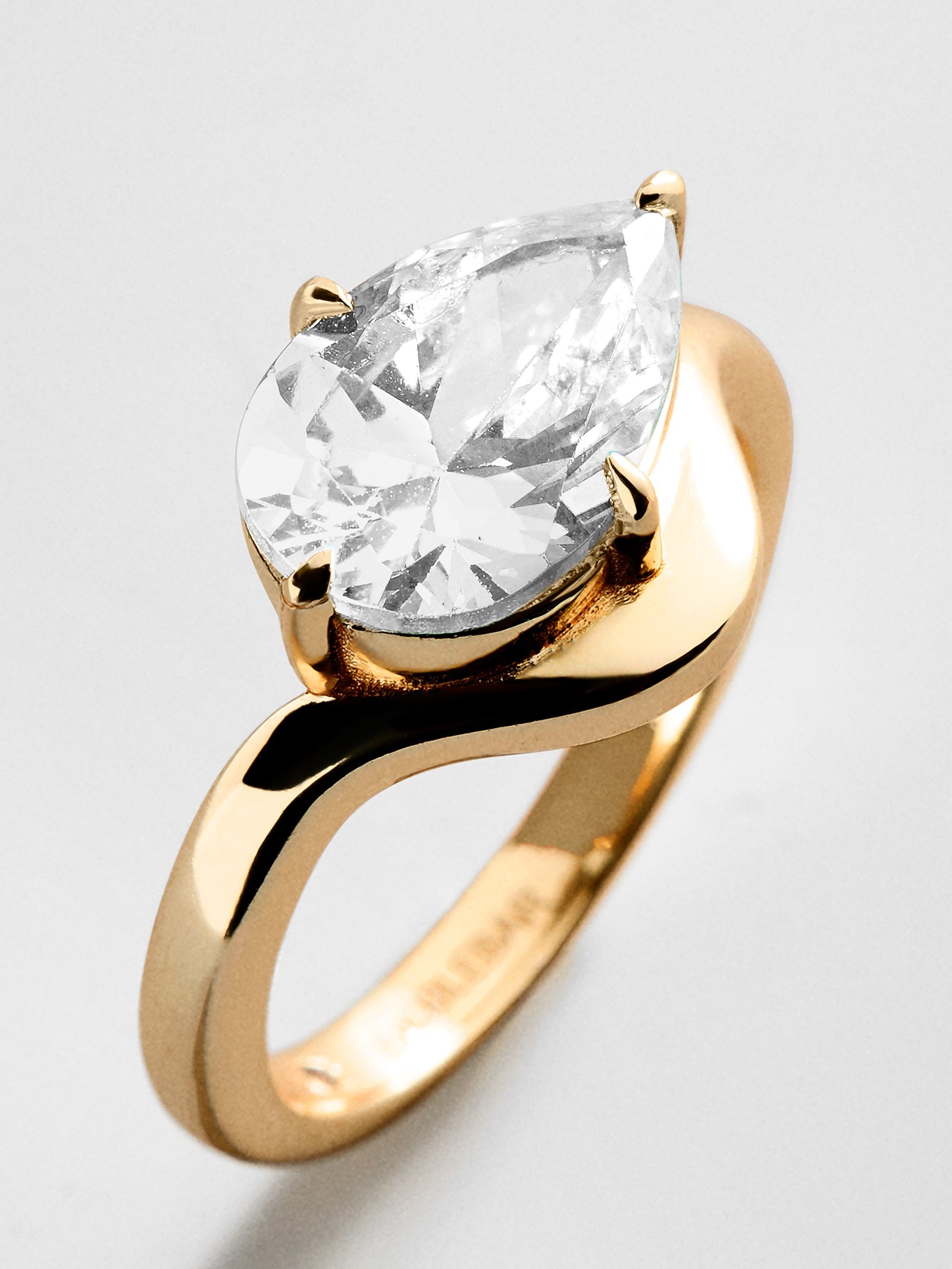 Wavy Custom Birthstone Ring - Gold