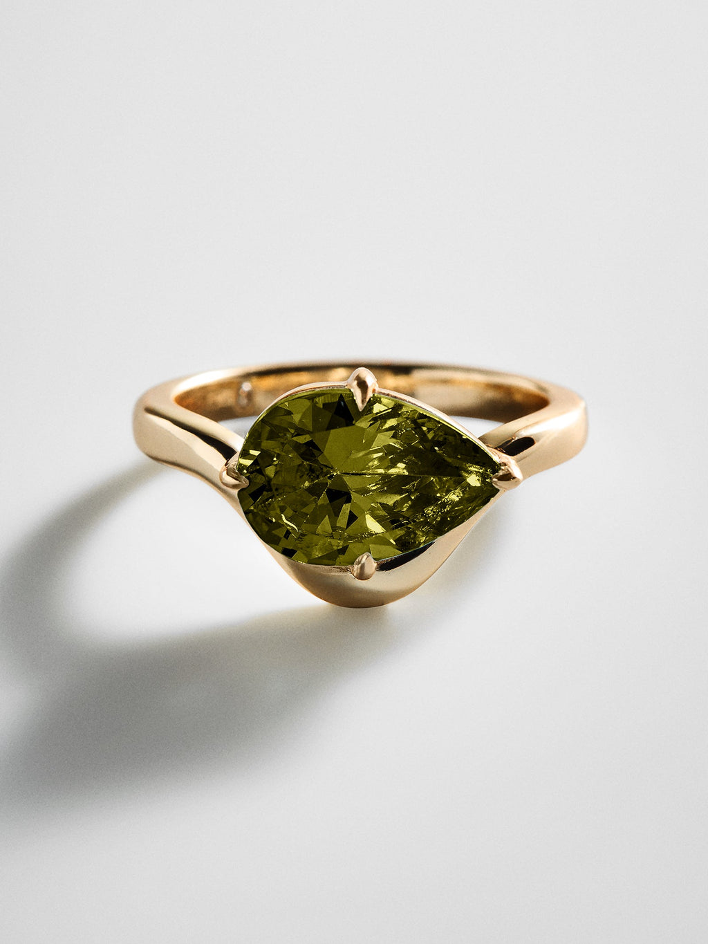 Wavy Custom Birthstone Ring - Gold
