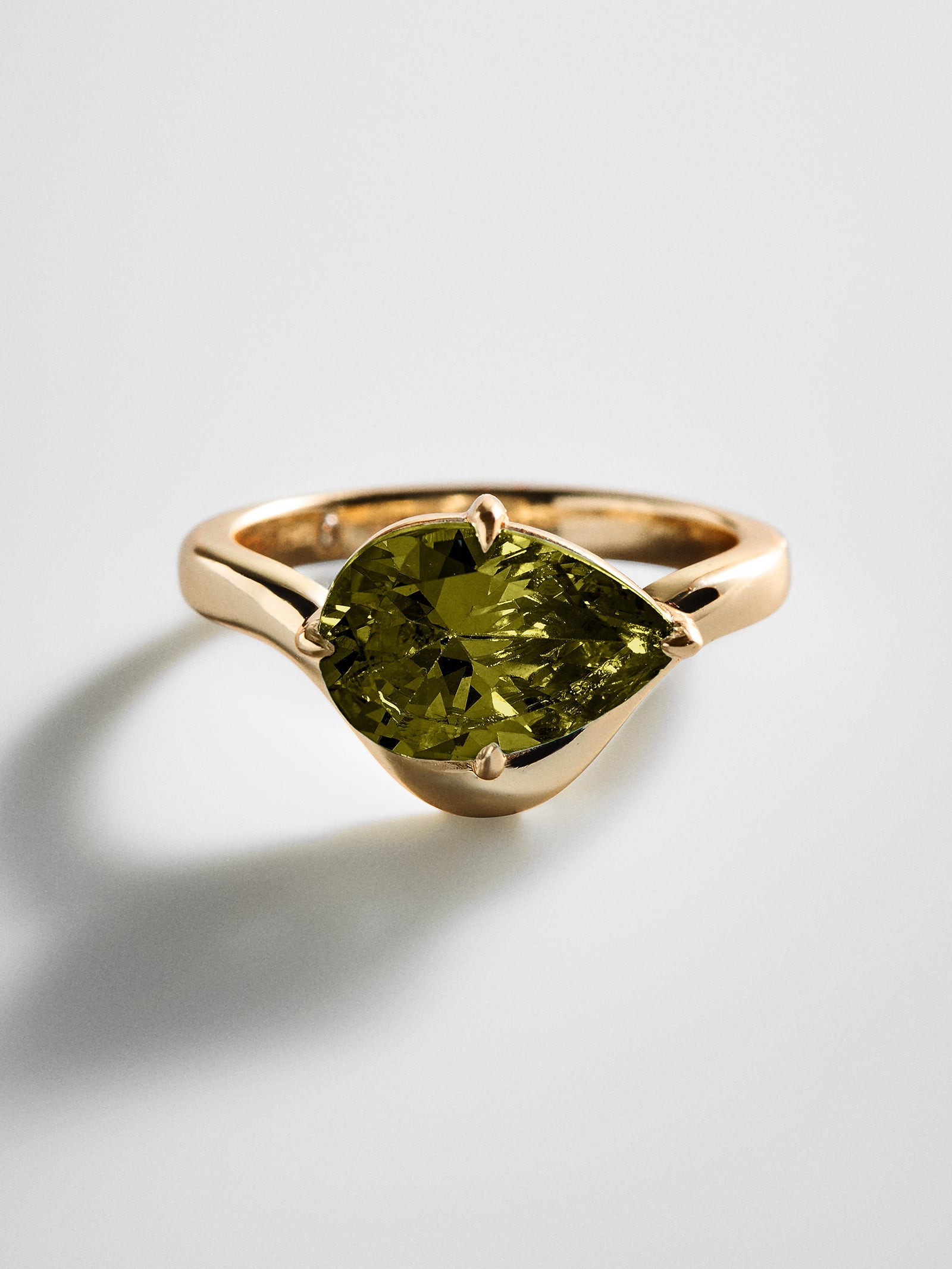 Wavy Custom Birthstone Ring - Gold