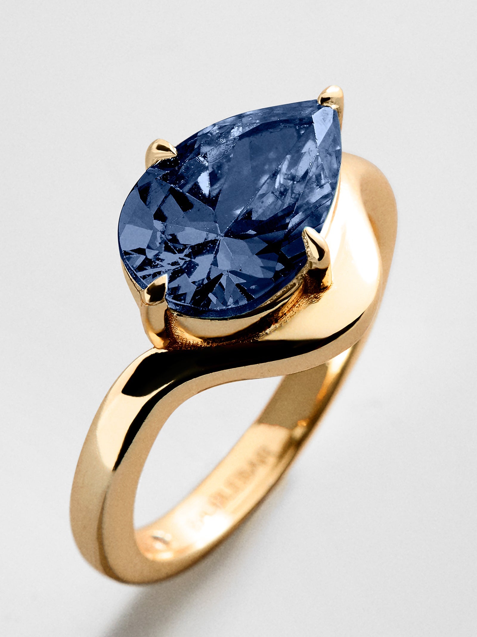 Wavy Custom Birthstone Ring - Gold